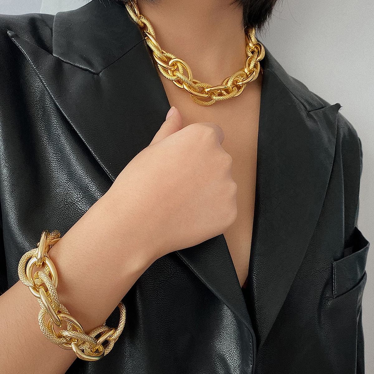 European and American cross-border accessories, hip-hop punk style exaggerated necklace, trendy women's street style threaded chain necklace and bracelet details Picture