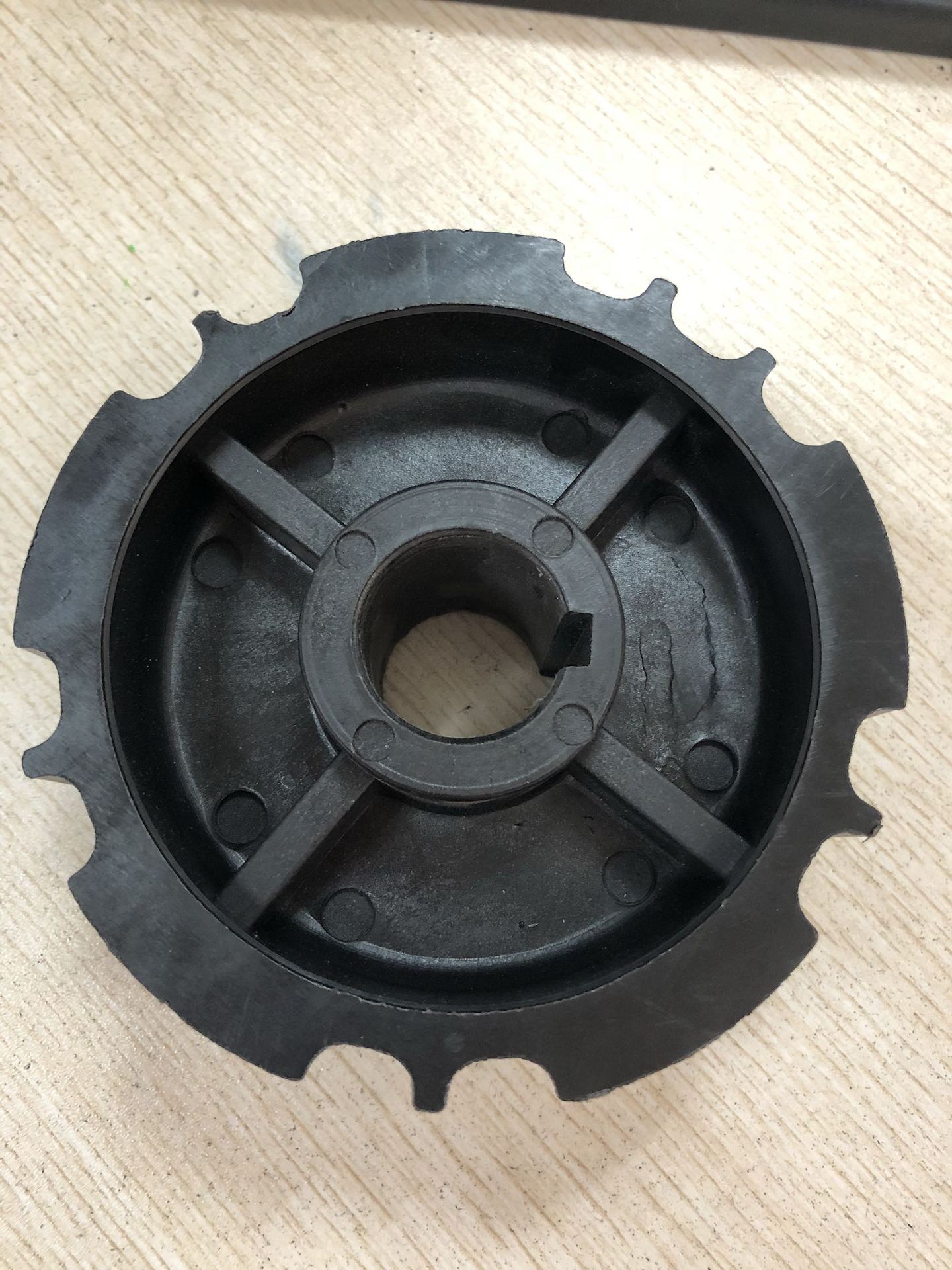 Chain plate sprocket injection molded integral gear, driving wheel, driven wheel, driven wheel, 21 teeth, inner hole 30 undefined