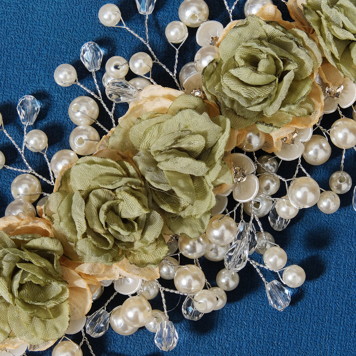 European and American retro bride's hair accessory, forest-themed beautiful floral handcrafted headband, Xiuhe ancient-style photo pressed hair pearl headband Specification drawing