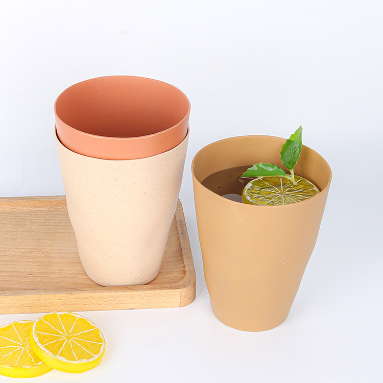 Wheat straw disposable cups, mouthwash cups, drinking cups, men's and women's water cups, plastic couple gift cups are available for wholesale with logos details Picture
