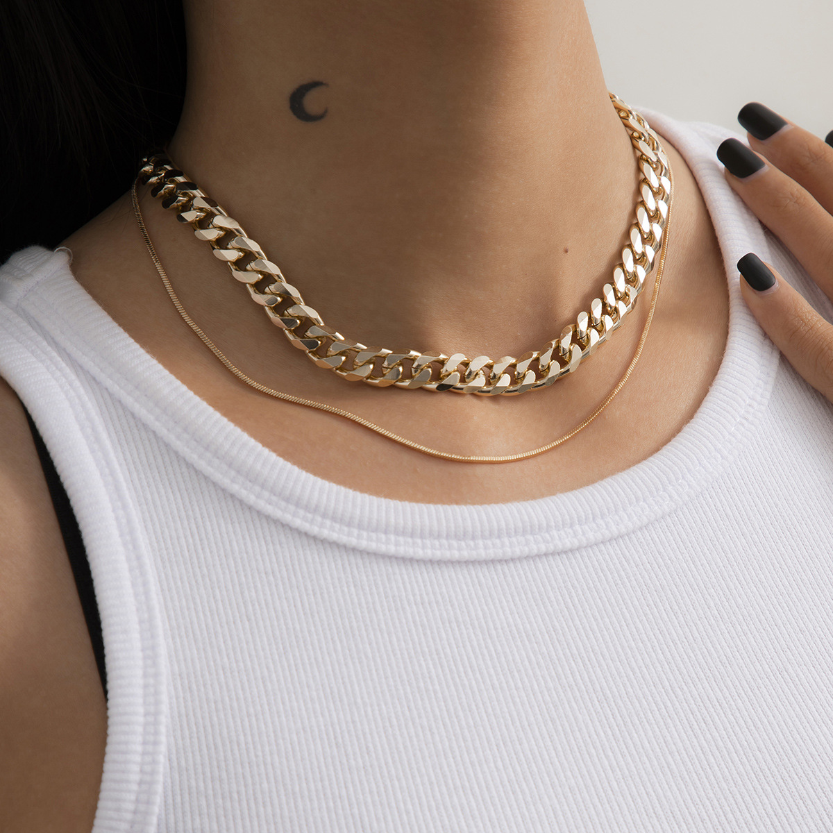 European and American cross-border jewelry, niche design geometric chain necklace, simple and individual snake bone chain double-layer necklace full figure