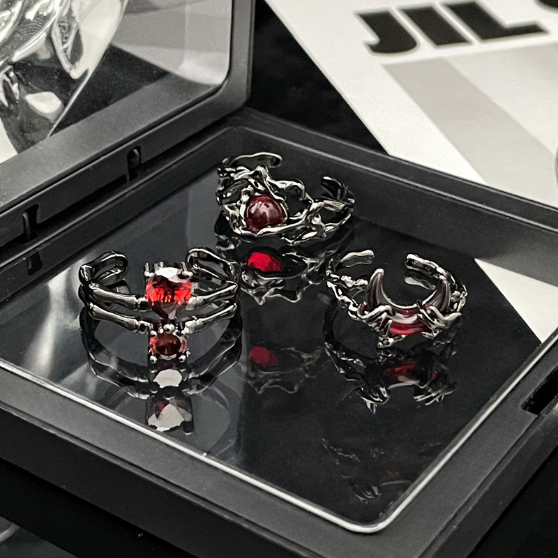 Irregular dark lava texture pleated open ring, unique retro moon fashion ring design for women Specification drawing