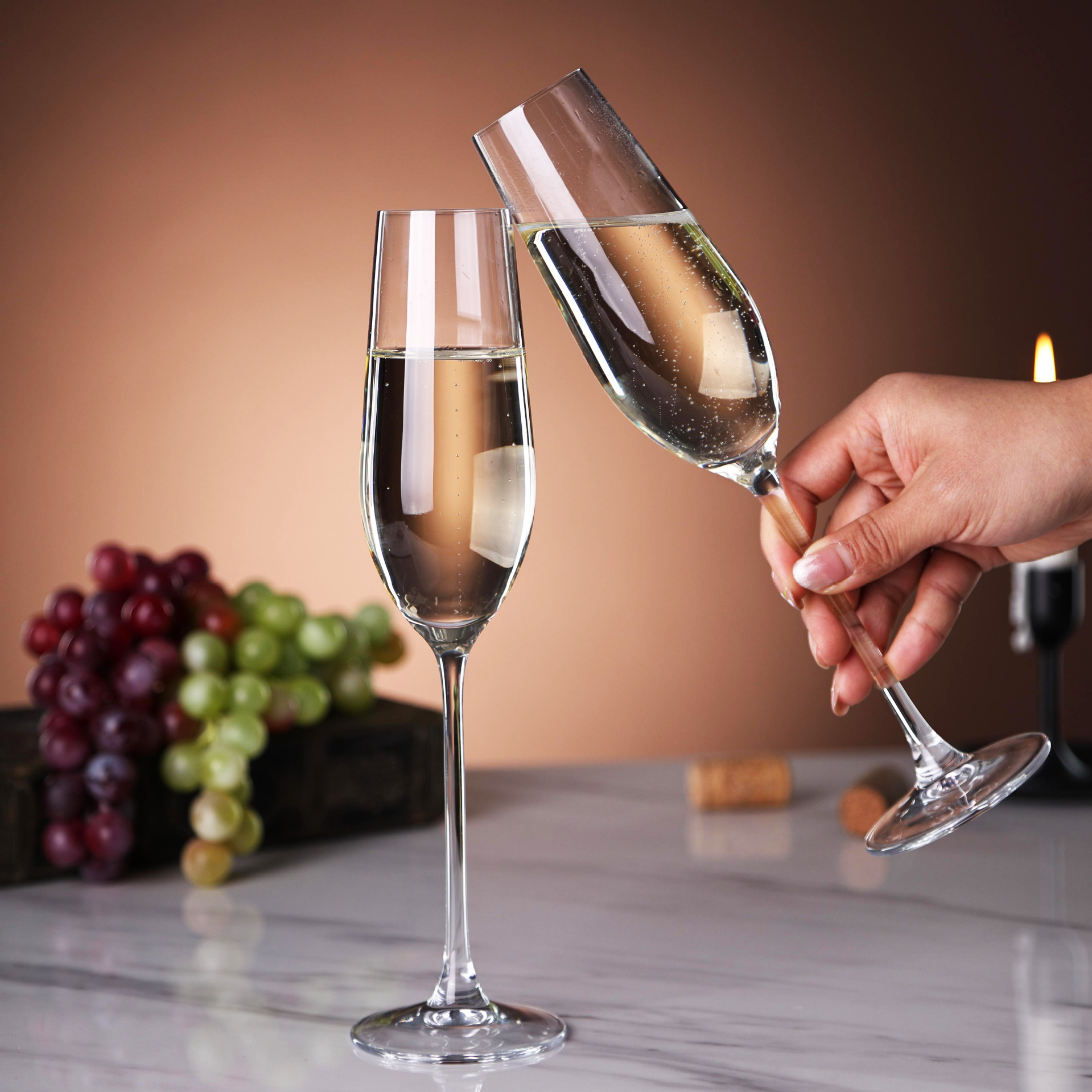 【 Factory Wholesale 】 Cold-cut process champagne glasses, high-appearance-level red wine glasses, hotel household glass glasses, with LOGO printing available details Picture