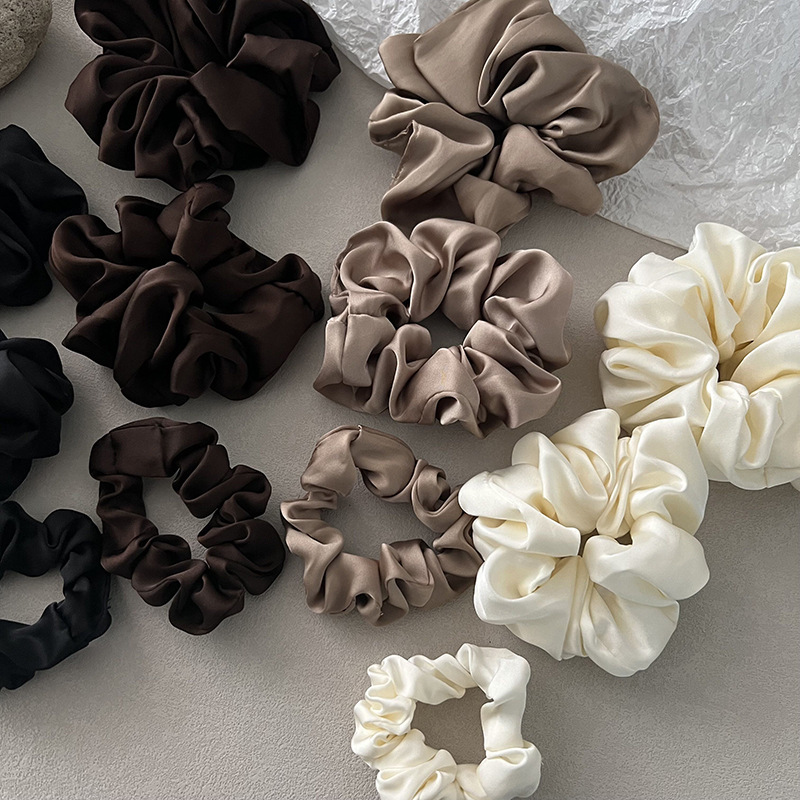 2025 High-end satin hair band, large large intestine hair band, French retro headband, Korean white hair band and rubber band for women Application Scenario