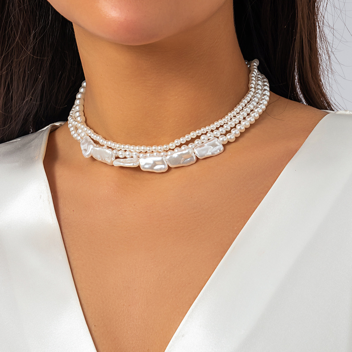 European and American cross-border jewelry, retro imitation pearl layering woven Baroque necklace, niche round bead chain, versatile necklace Specification drawing