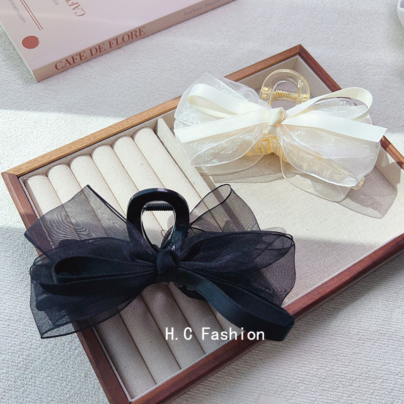 Korean mesh bow clip for women's hair, large volume hair clip headwear, high-end and elegant shark clip at the back of the head details Picture
