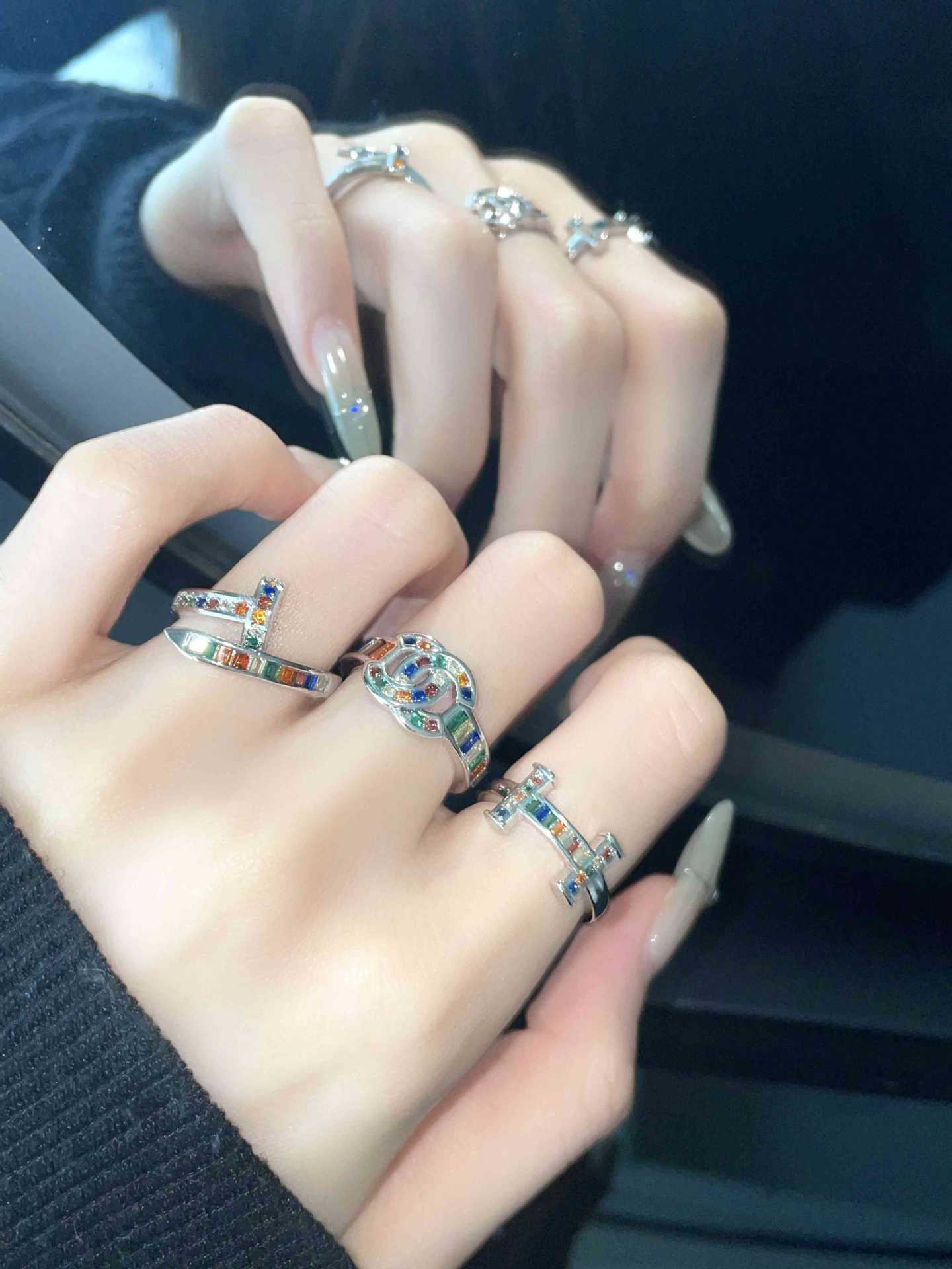 Colorful geometric zircon ring, a unique, fashionable and high-end open index finger ring accessory, a niche design ring full figure