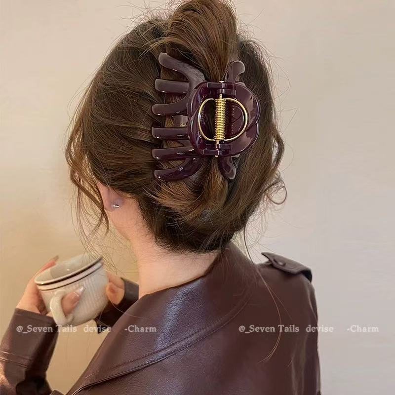 The powerful pumpkin grab clip, large hair volume, shark clip, 2024 new style, high-end feel, back of the head, updo hair clip, no Specification drawing