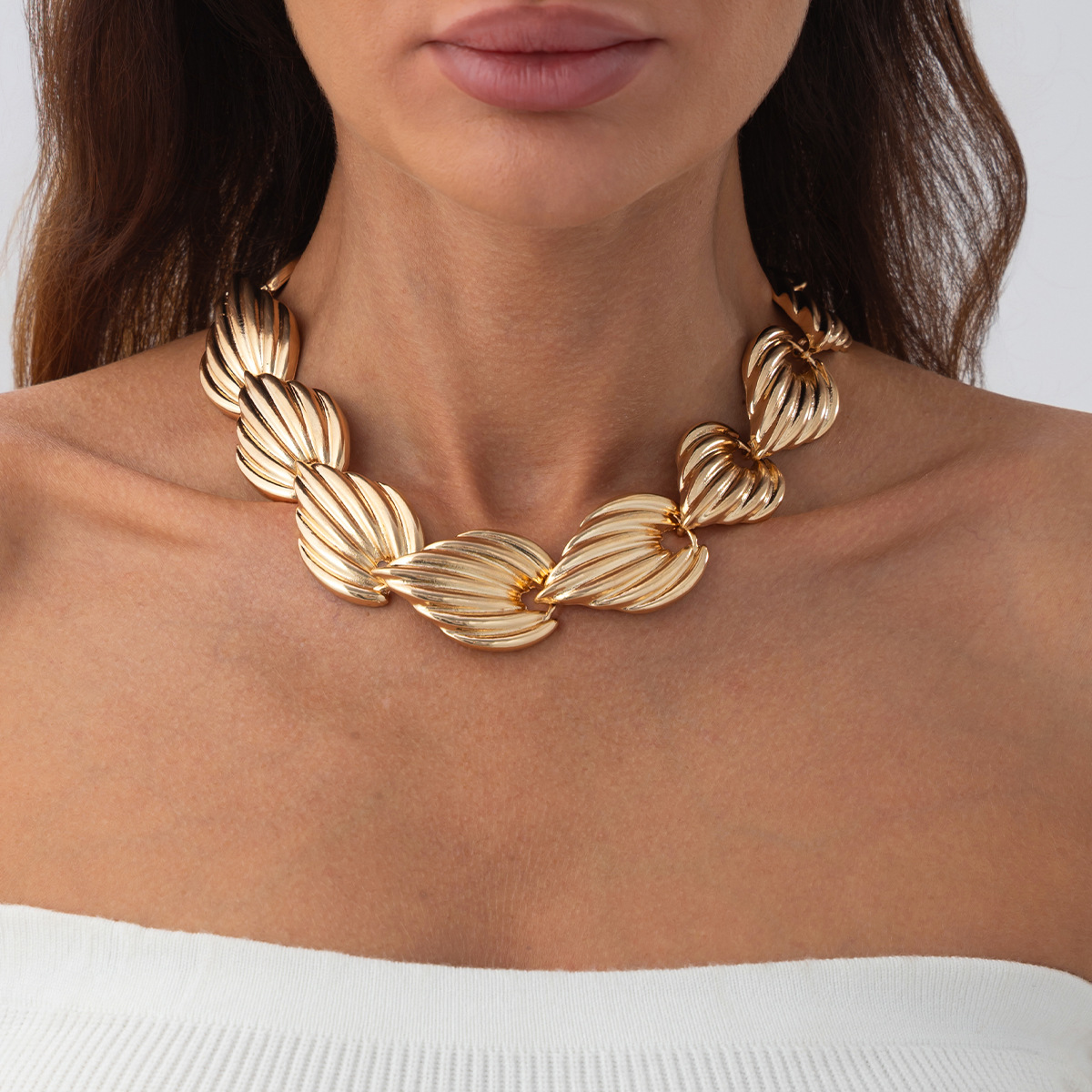 European and American cross-border accessories, ins fashion irregular-shaped shell patchwork Necklace, punk metal feel Necklace necklace Specification drawing