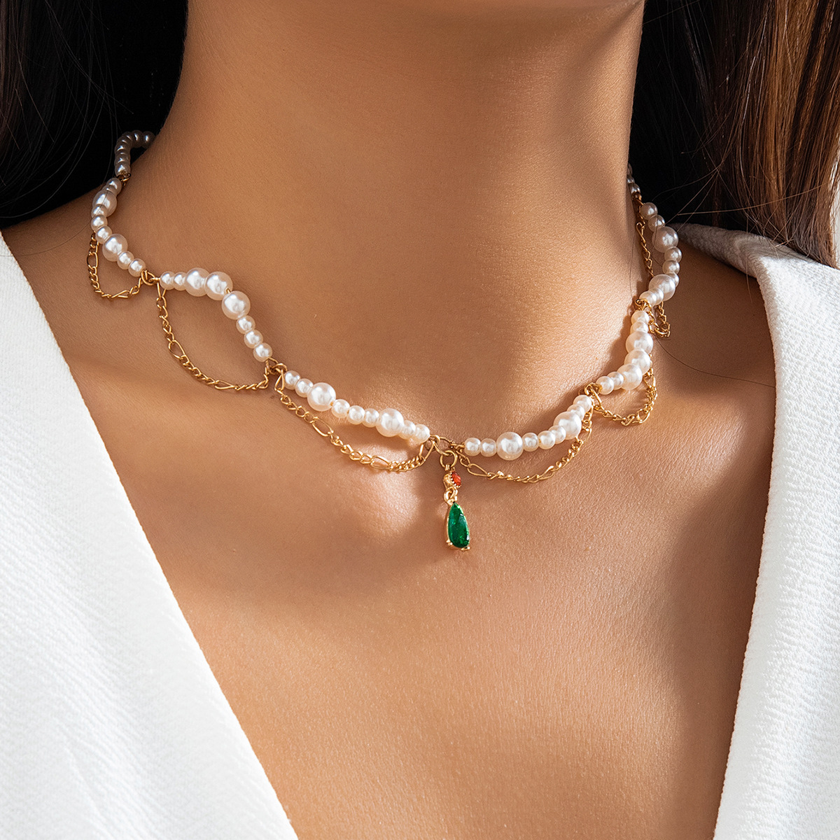 European and American cross-border style pearl wavy tassel necklace neck simple handcrafted beaded collarbone neckpiece full figure