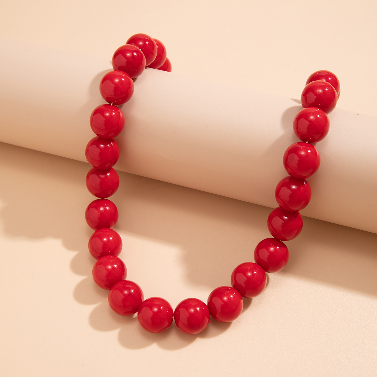 Exaggerated colorful acrylic beaded necklace for cross-border accessories from Europe and America, fashionable geometric round bead collar and collarbone chain for women Application Scenario
