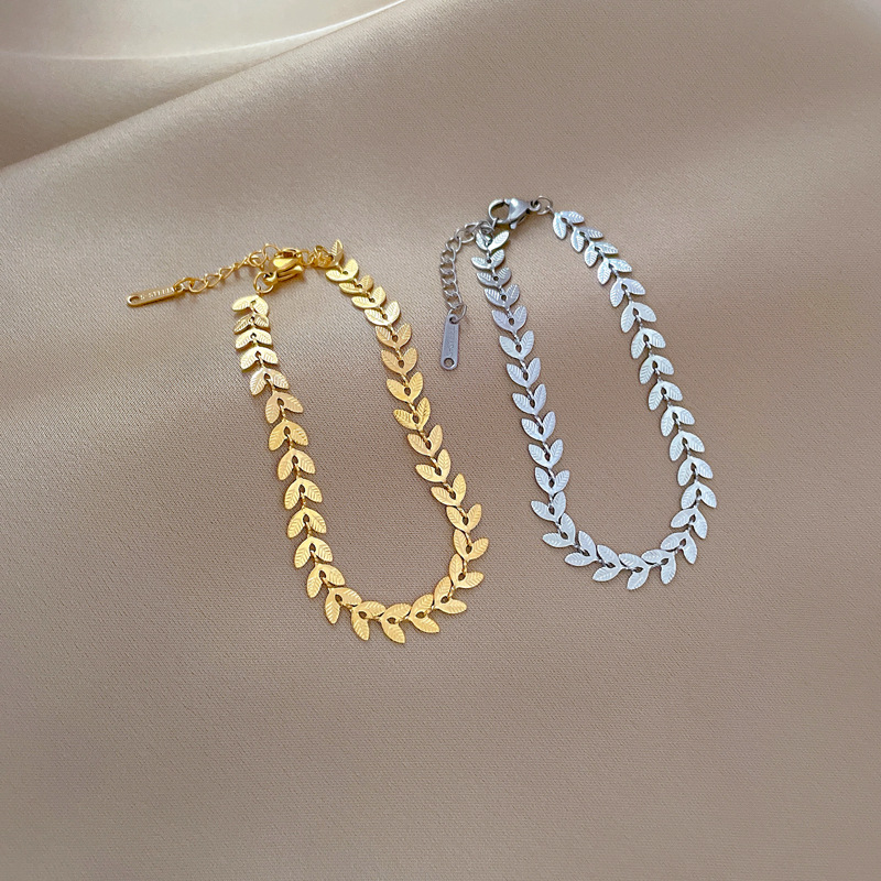 【 All-titanium Steel 】 Dongdaemun Minimalist style Leaf Unique chain bracelet Female Internet celebrity retro best friend details Picture
