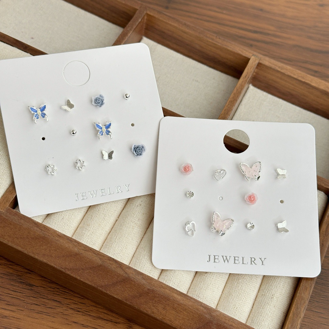 Sweet and cute silver needle, small and exquisite alloy stud earrings, niche design, new set of ins fresh butterfly earrings Application Scenario