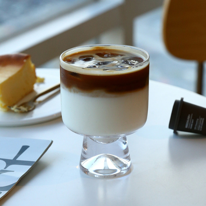 Ins-style glass tall wine glasses, juice cups, curvy creative dessert cups, coffee cups, diy ice cream colorful cups details Picture