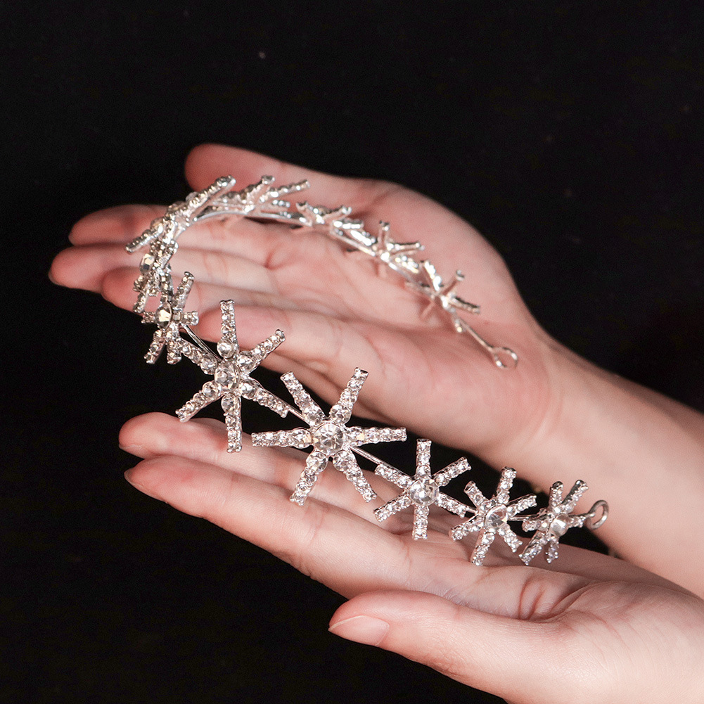 Korean daily headwear: Simple star-shaped ribbons, full diamond headbands, ins light luxury, internet-famous water diamond headbands, bridesmaid hair accessories Application Scenario