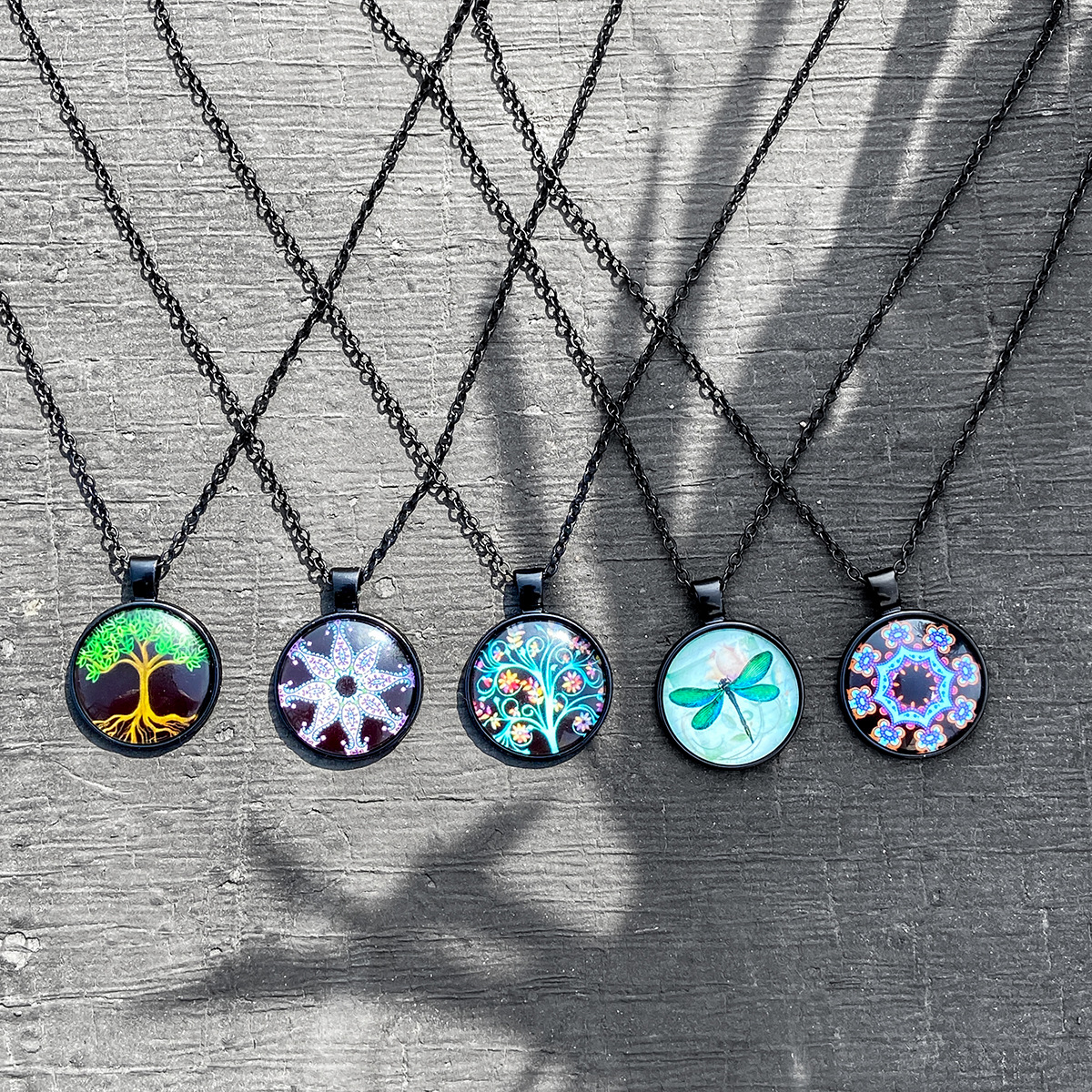 European and American cross-border jewelry, retro and niche life tree pendant necklace, Time gem, Harajuku style punk necklace for women Specification drawing