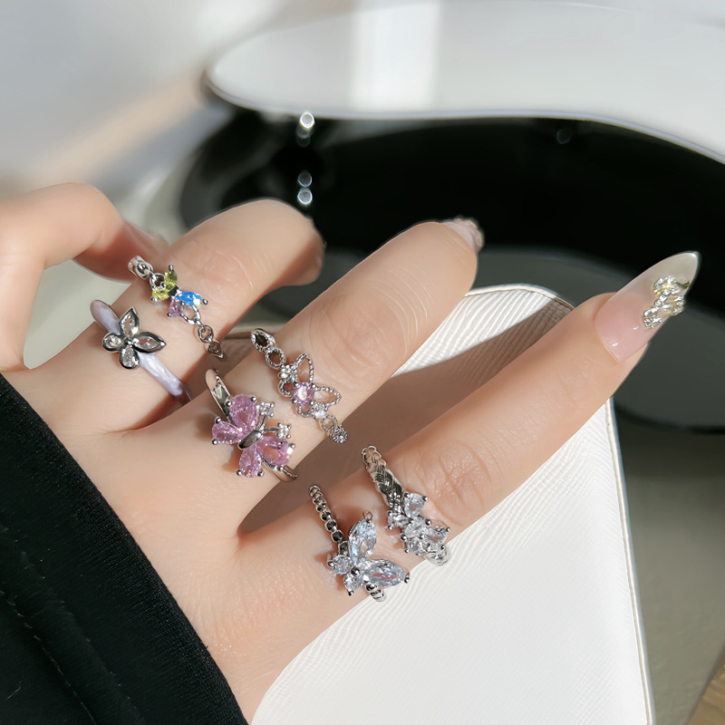 Sweet and cool, small butterfly, fashionable and niche open ring, a simple and elegant style for women, light luxury, high-end and exquisite index finger ring details Picture