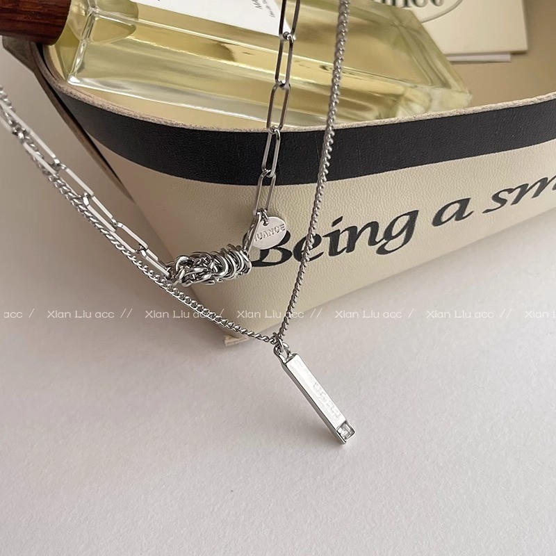 Rose butterfly necklace, a niche women's necklace with a light luxury style, heart-shaped broken silver collarbone chain accessory wholesale details Picture