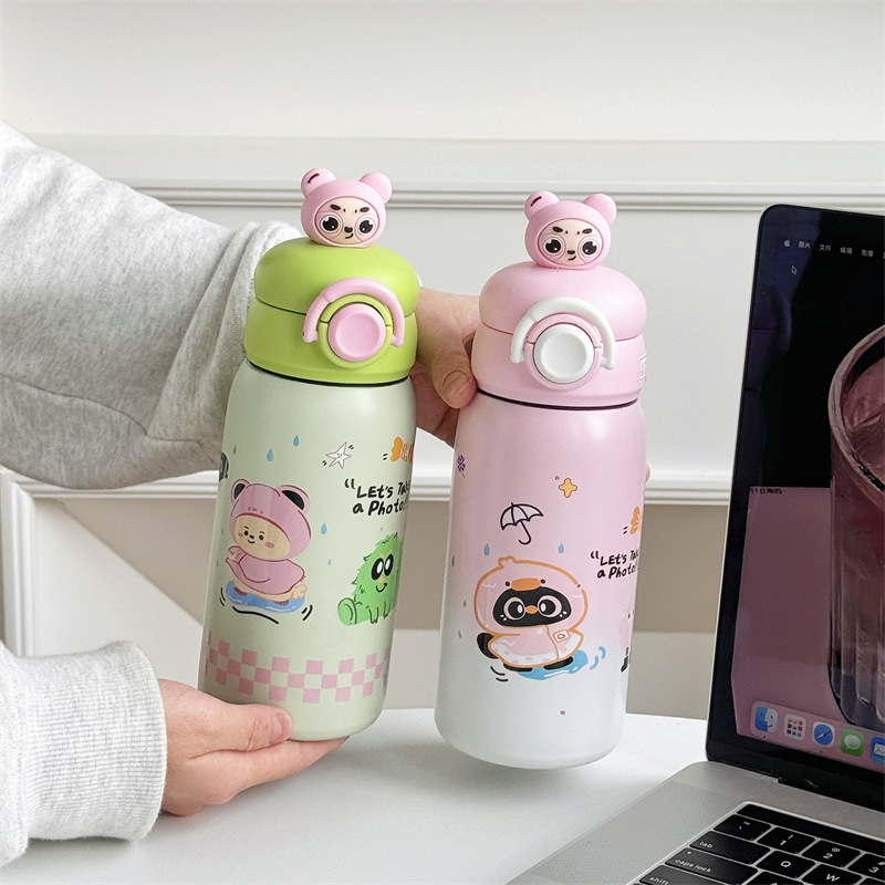 Cute cartoon bouncing children's insulated cup, portable and hand-held insulated water cup for students to go to school, back-to-school season gift full figure