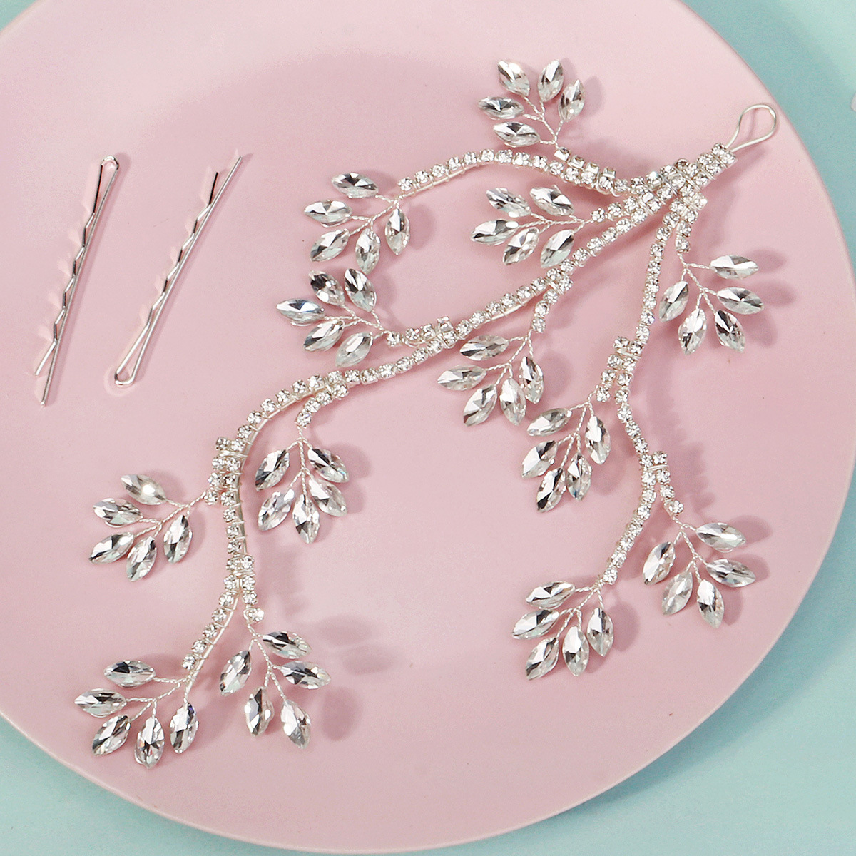 New water diamond leaf and branch hair band, European and American bride's updo headwear, claw chain-shaped hair piece, leaf side hair accessory details Picture