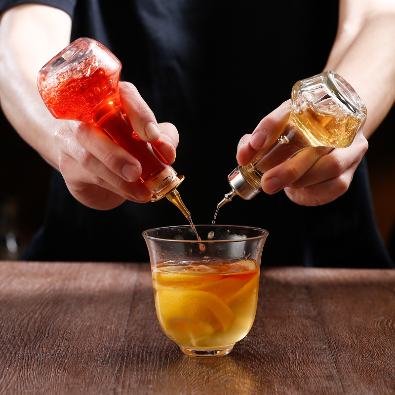 Japanese Bitter spirit Bottle, absinthe wine bottle, medicine wine bottle, bitter spirit glass bottle, Bitter Bottle, cocktail drip bottle Application Scenario
