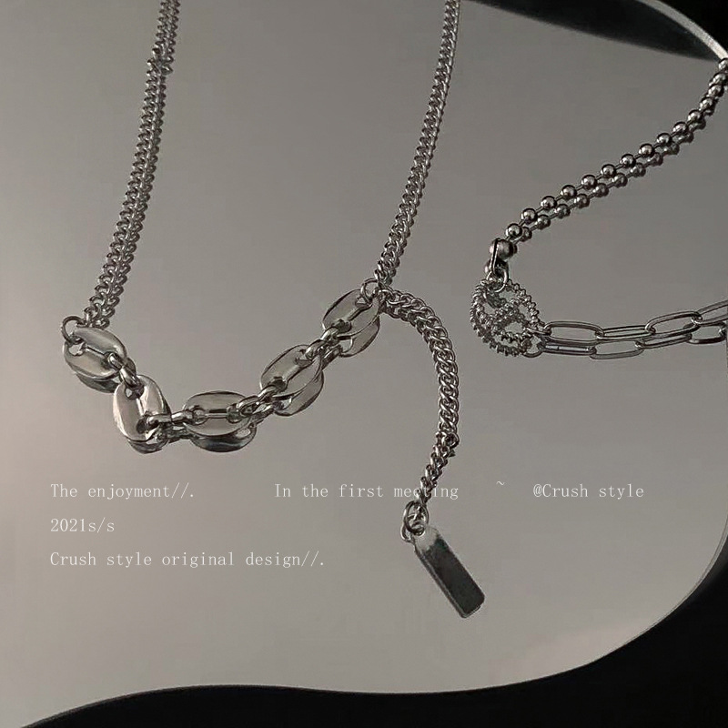 Double-layer stacked pig nose necklace for women, Instagram hip-hop cold style, simple and elegant, collarbone chain, fashionable and individual necklace Application Scenario