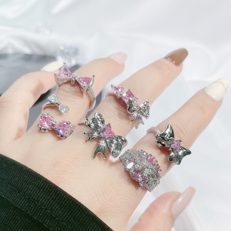 Sweet and cool style, bow, pink diamond, zircon open ring, women's Instagram cold style, niche design, high-end feel ring Specification drawing