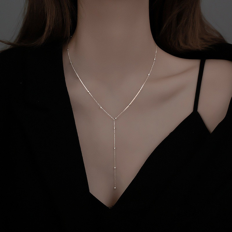 Silver round bead tassel necklace, 2023 new women's summer style simple and cold collarbone chain, light luxury and niche design sense full figure