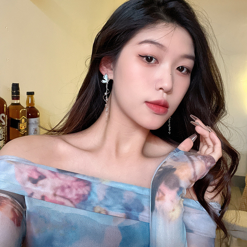 Super ethereal butterfly pearl tassel earrings for women, light luxury, fashionable and high-end, unique bestsellers and internet-famous earrings and earrings details Picture