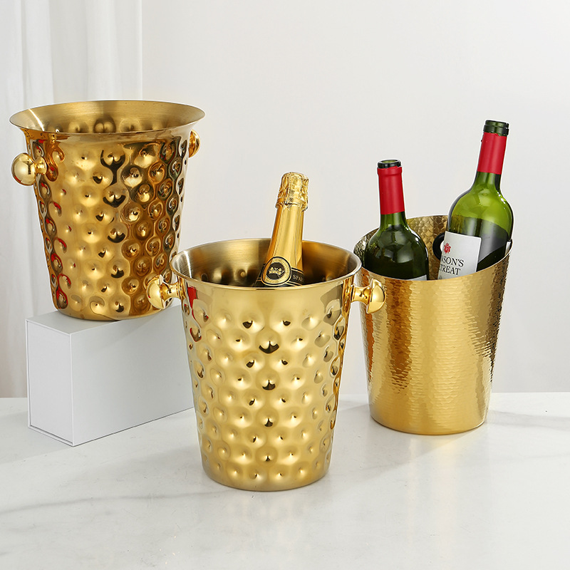 Thickened metal stainless steel ice bucket rack, European antler champagne bucket, hammer-patterned ice bucket, home bar and ktv display rack Specification drawing