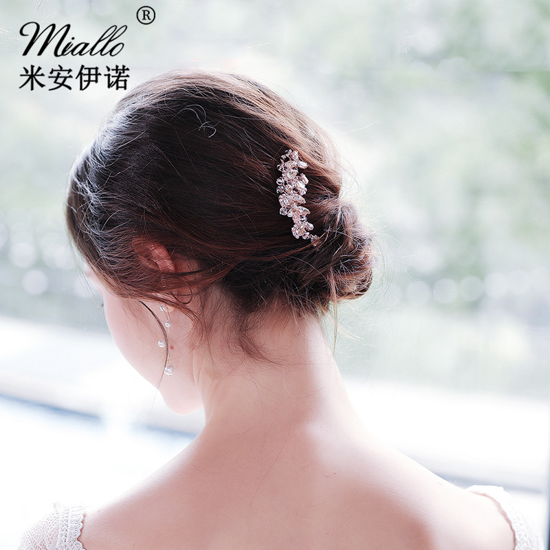 European and American cross-border bride accessories, retro crystal insert combs, wedding banquet wedding gowns, dress headwear, handcrafted rhinestone hair combs details Picture