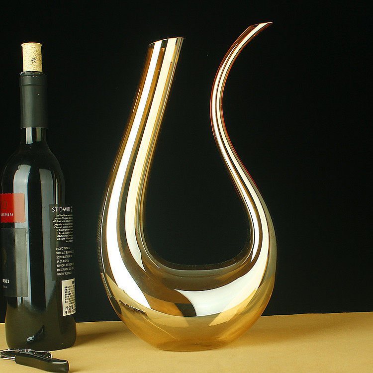 Crystal quick decanter, foam packaging, swan pot, U-shaped wine dispenser, large quantity discount full figure