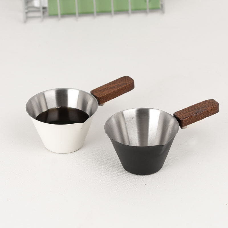 Beech wood handle Italian espresso measuring cup, stainless steel graduated small milk cup, coffee liquid extraction and receiving cup Specification drawing