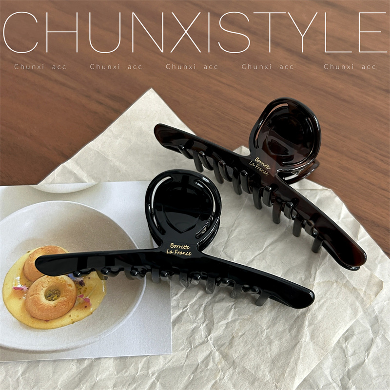 Very unique and stylish ~ French retro black amber niche hair clipper with a moderate amount ~ Acetate shark clipper Specification drawing