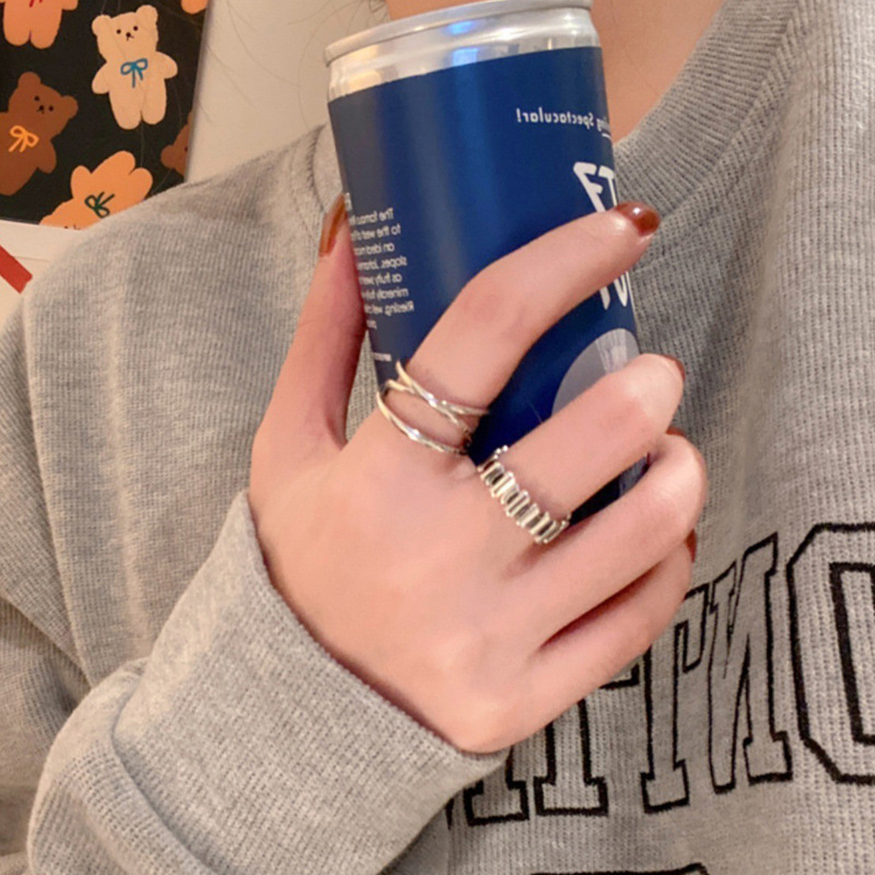Sweet and cool style, aged and retro lines, simple open ring, women's niche cold style, high-end sense, fashionable and individual ring details Picture