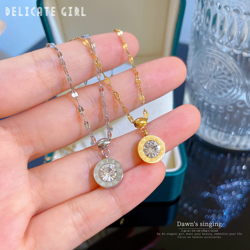 【 All-titanium Steel 】 Zircon Roman exquisite gold necklace in the furnace, a female Instagram influencer collarbone chain accessory Application Scenario