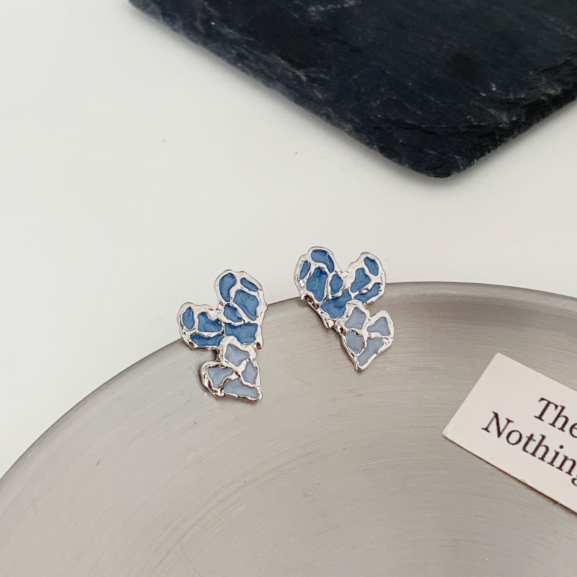 S925 Silver needle retro style irregular blue heart-shaped stud earrings, high-end and trendy earrings, color-blocking and personalized earrings Specification drawing