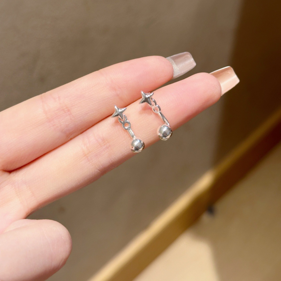 Rear-hanging round bead four-pointed star stud earrings for women, 2025 new bestseller earrings, niche design sense, high-end earrings and earrings Specification drawing