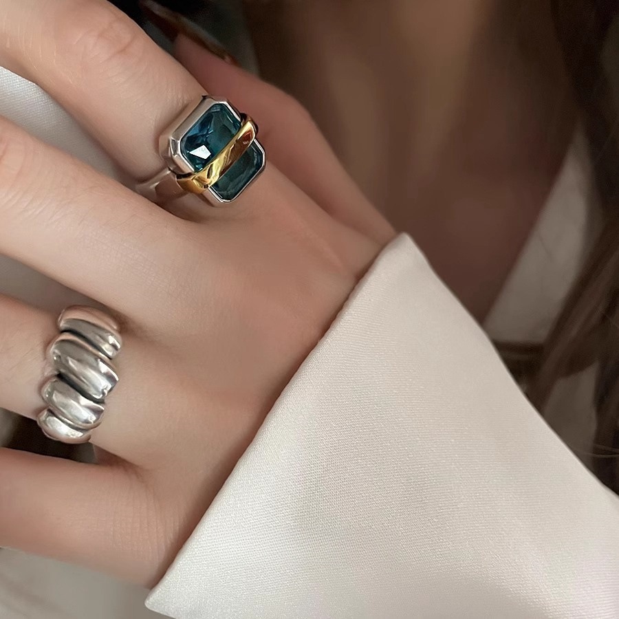 925 sterling silver square sapphire ring, women's retro aged InS-style simple open ring, high-end index finger ring full figure