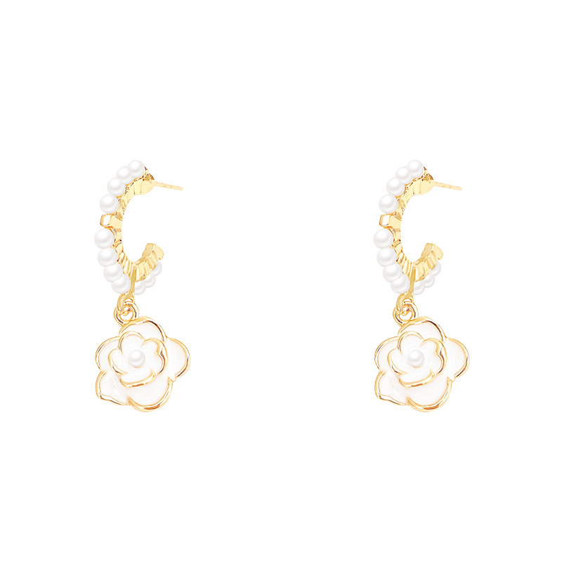 The S925 silver needle French retro white camellia earrings exude an ethereal charm, are fashionable and versatile, and offer a high-end feel Item Picture