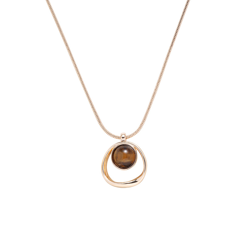Original design pendant necklace for women, light luxury tiger's eye stone collarbone chain, elegant and versatile, golden high-end neckchain accessory Item Picture