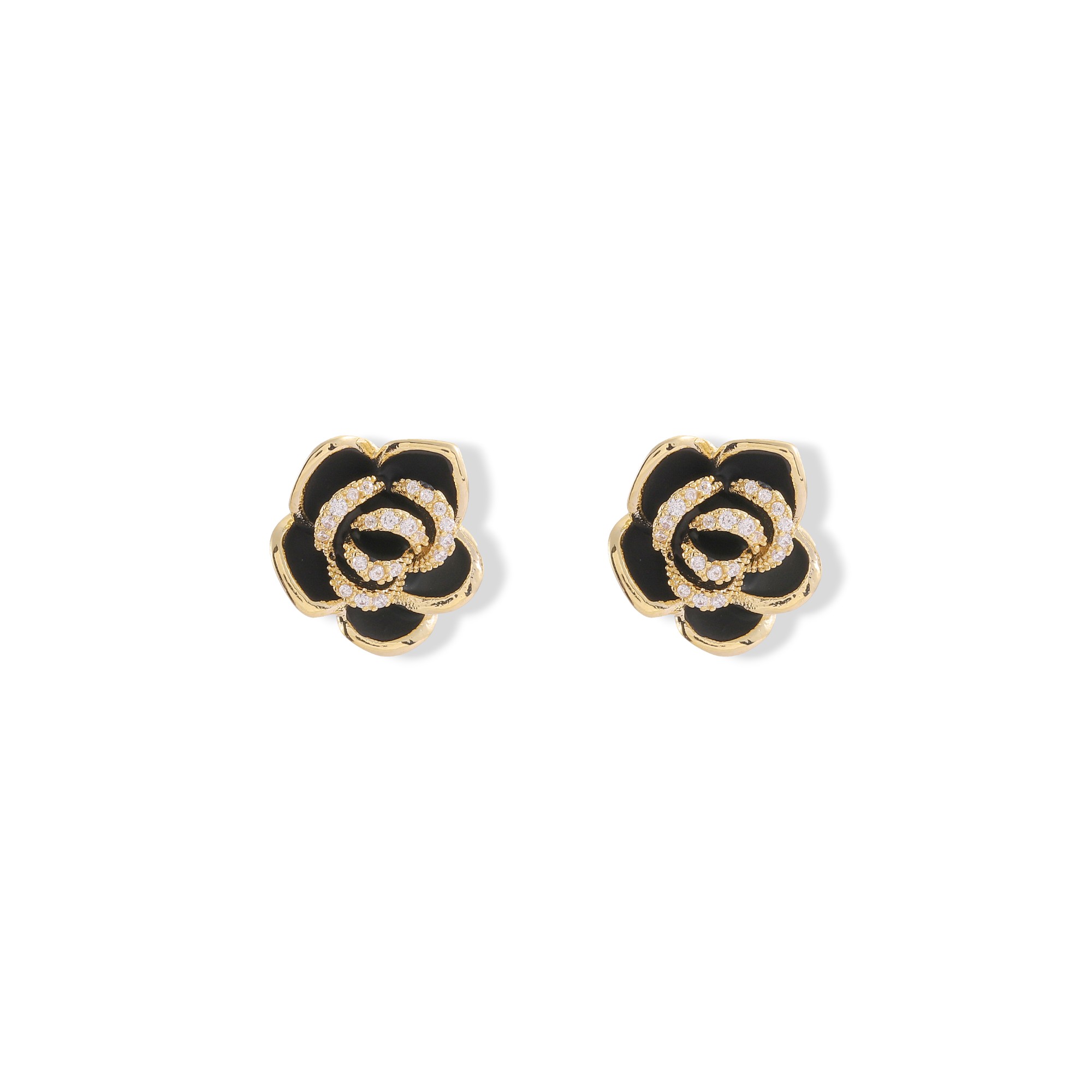 Xuhui brand exquisite and light luxury copper plated with real gold and zircon 925 silver needle camellia lacquer, fashionable and elegant stud earrings Application Scenario
