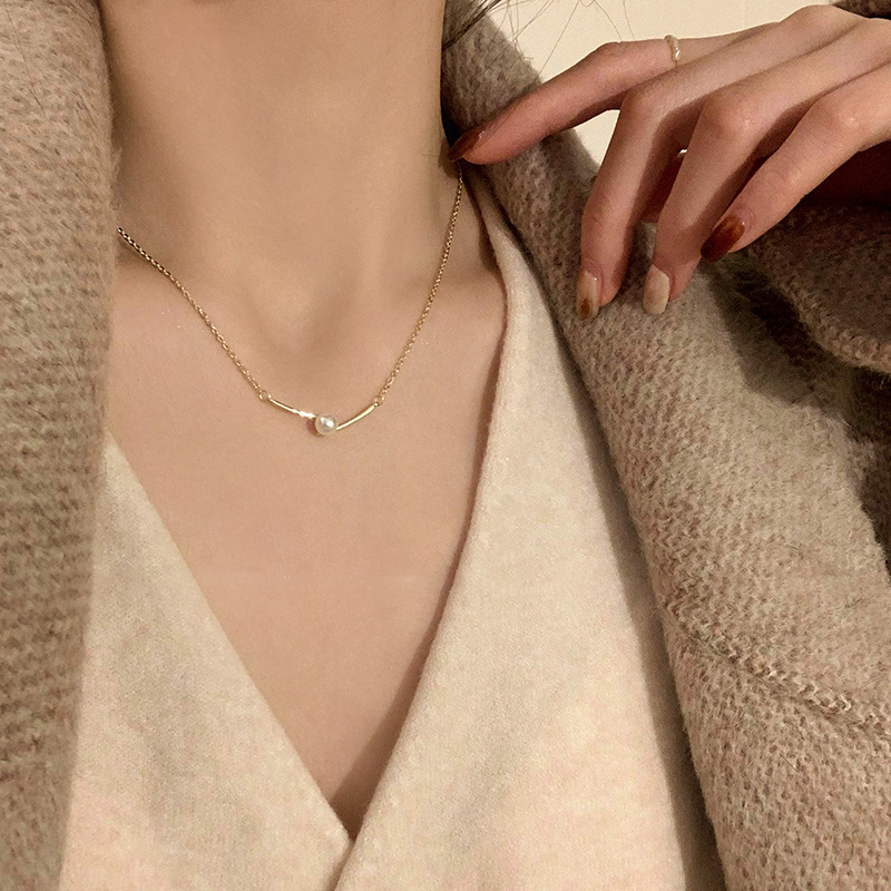 Single pearl pendant, golden necklace, women's light luxury, niche design sense, collarbone chain, neck chain, choker style Specification drawing