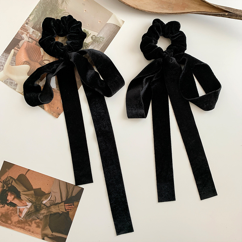 Double-layer black bow hair tie velvet hair band with a high-end look, large intestine hair band with a high-end look, leather band ins, high appearance level Application Scenario