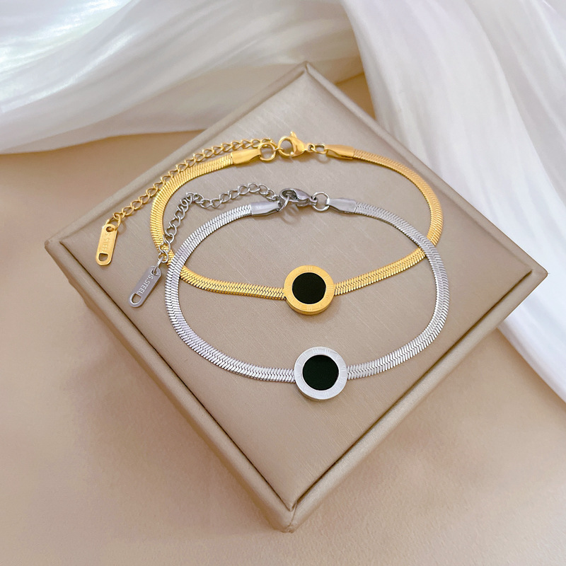 【 All-titanium Steel 】 Dongdaemun's unique Roman watch bracelet with round beads and gold bracelet inside the furnace, a female Internet celebrity's retro best friend details Picture