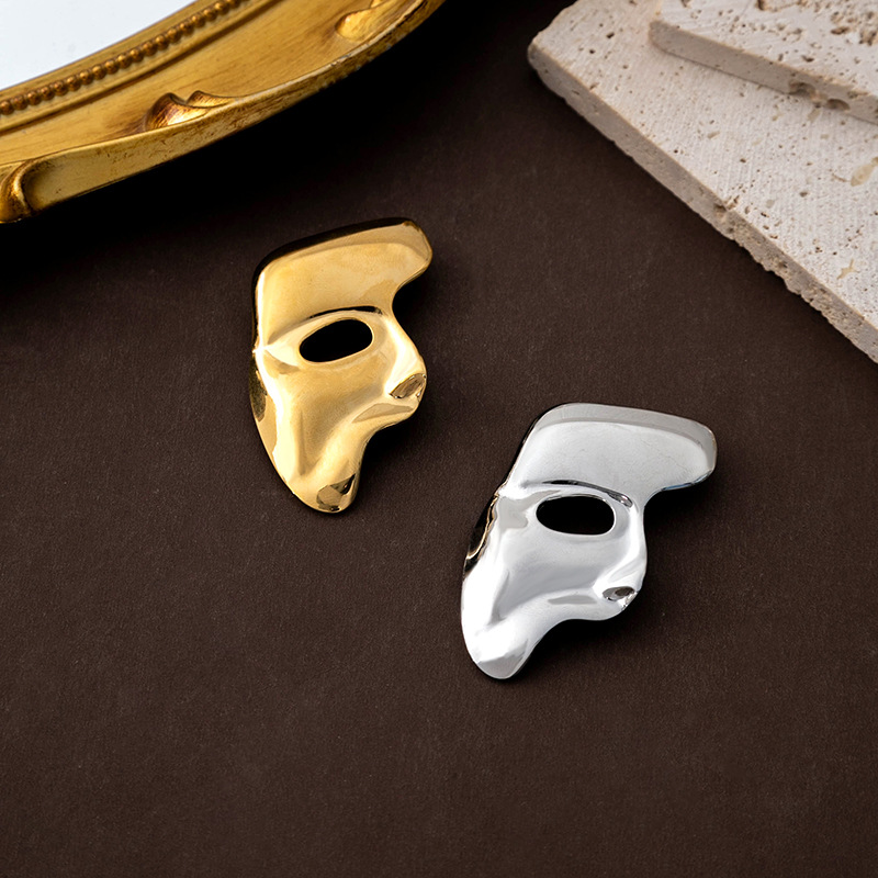 New retro European and American masks, brooches, unique and simple facial pins, niche and versatile, high-end suit accessories full figure