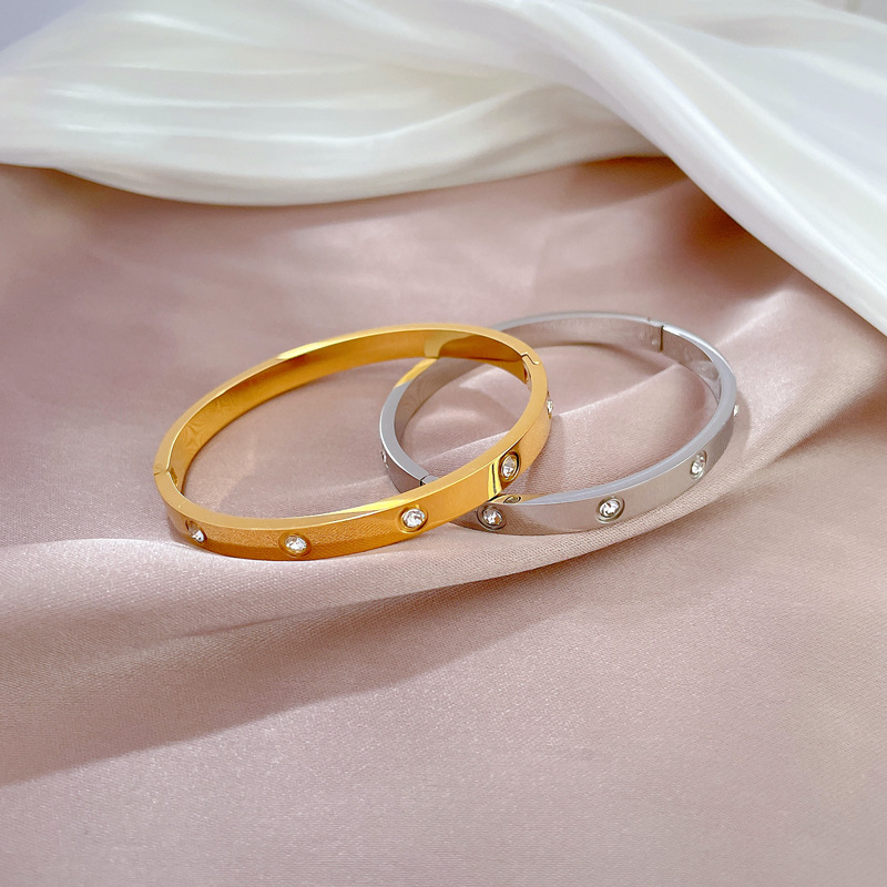 【 All-titanium Steel 】 European and American INS style light luxury titanium steel bracelet, minimalist cross-border retro fashion stainless steel jewelry Specification drawing