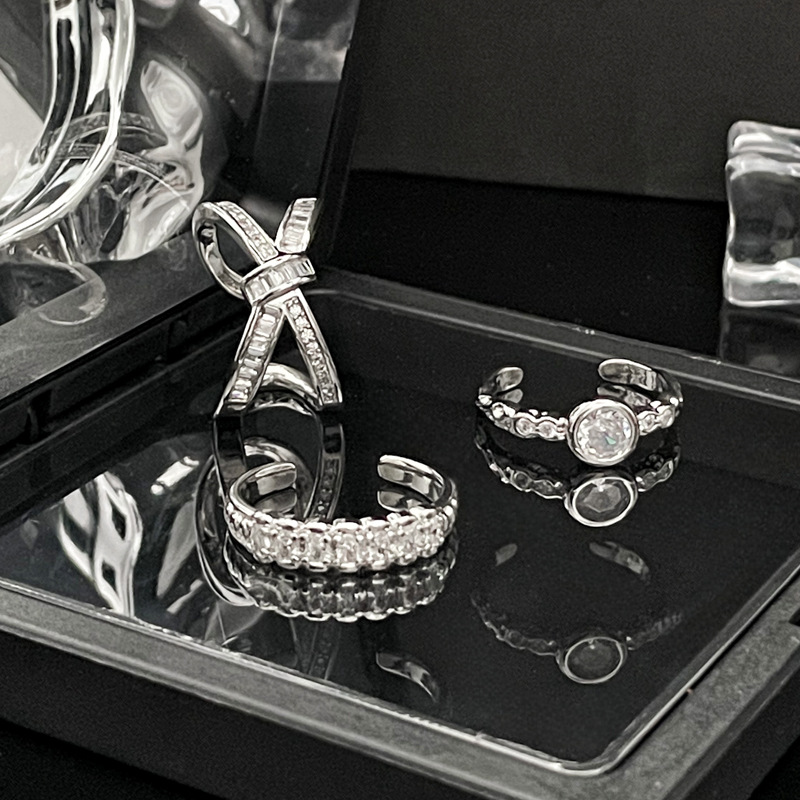 A light luxury cross-set micro-inlaid zircon niche open ring for women on Instagram, with a cold style, unique and versatile personality, and a sweet and cool temperament Specification drawing
