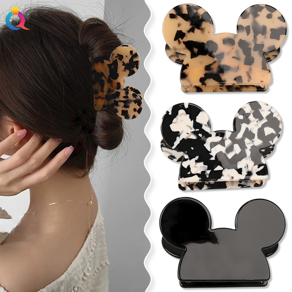 Qiyue Acetate hair clips, Cartoon Mickey Mouse grab clips, fashionable cross-border shark clips, simple bun hair clips, children's hair accessories, headwear Application Scenario