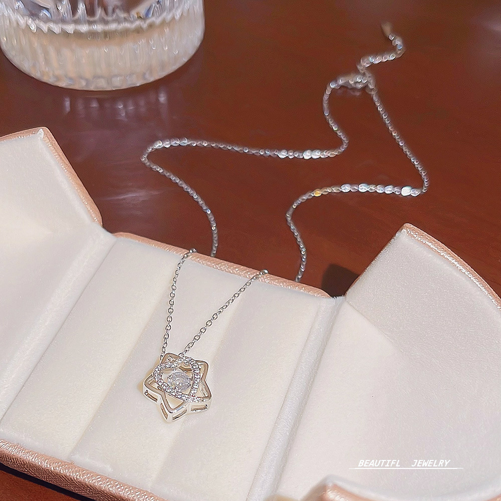 Sweet star necklace, niche zircon pendant, new bestseller in 2024, full-diamond high-end accessory new collarbone chain full figure